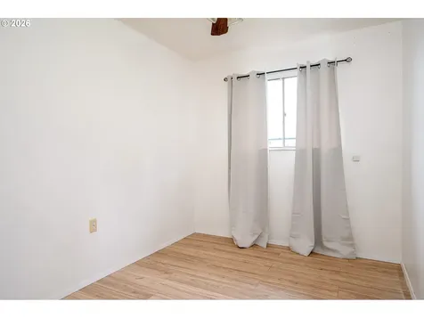 3660 NE Lombard Street Portland OR 97211