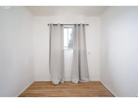 3660 NE Lombard Street Portland OR 97211