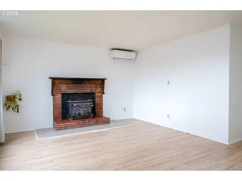 3660 NE Lombard Street Portland OR 97211