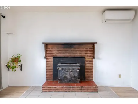3660 NE Lombard Street Portland OR 97211