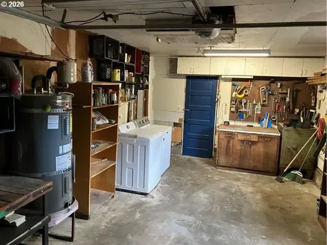 3660 NE Lombard Street Portland OR 97211