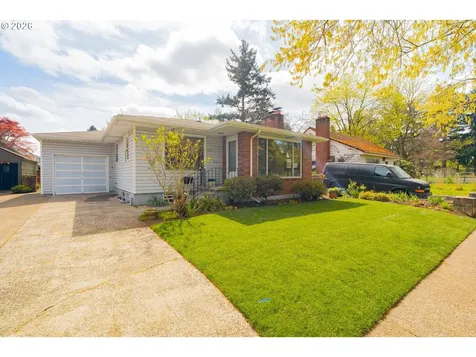 5026 SE Insley Street Portland OR 97206