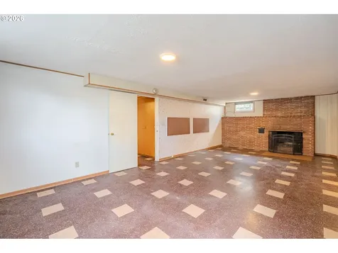 5026 SE Insley Street Portland OR 97206