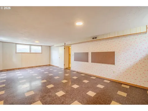 5026 SE Insley Street Portland OR 97206