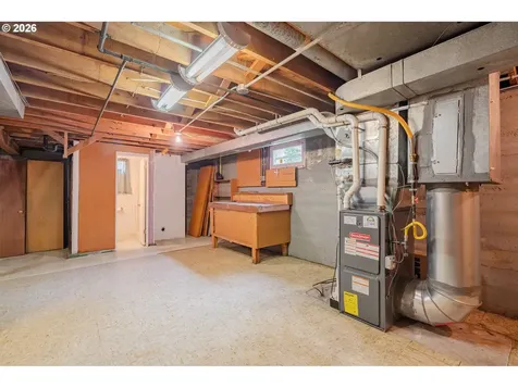 5026 SE Insley Street Portland OR 97206
