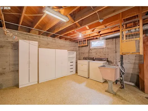5026 SE Insley Street Portland OR 97206