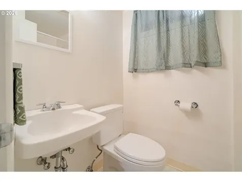 5026 SE Insley Street Portland OR 97206