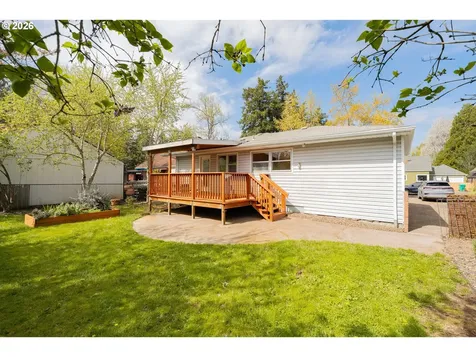 5026 SE Insley Street Portland OR 97206
