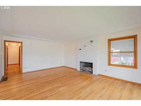 5026 SE Insley Street Portland OR 97206
