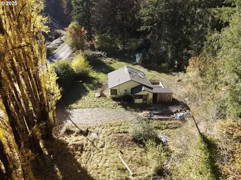 16807 Highway 36 Deadwood OR 97430