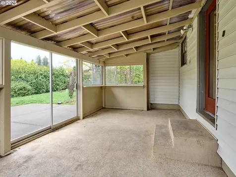 1071 23rd Street NE Salem OR 97301