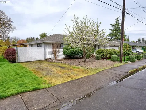 1071 23rd Street NE Salem OR 97301