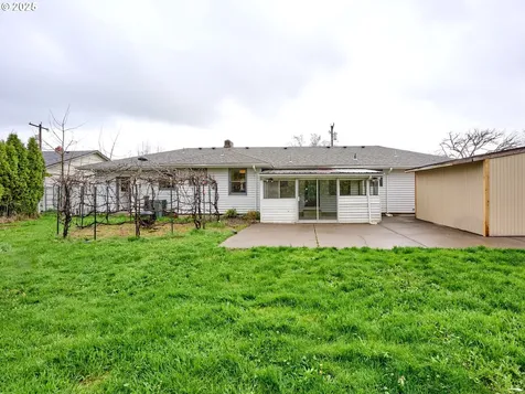 1071 23rd Street NE Salem OR 97301