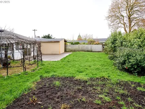 1071 23rd Street NE Salem OR 97301