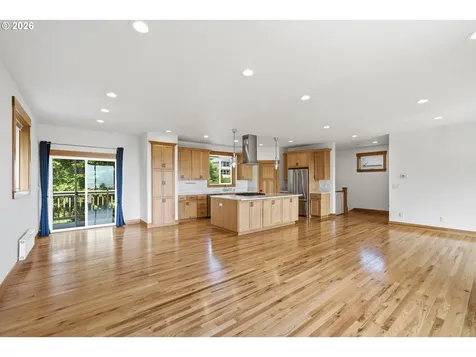 670 Hillsdale Street W Oceanside OR 97134