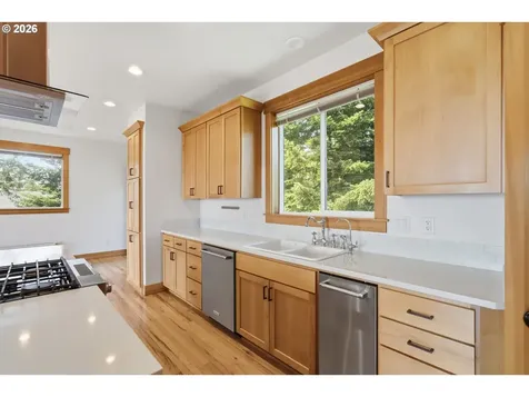 670 Hillsdale Street W Oceanside OR 97134