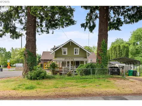 11138 NE Shaver Street Portland OR 97220