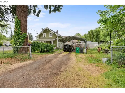 11138 NE Shaver Street Portland OR 97220