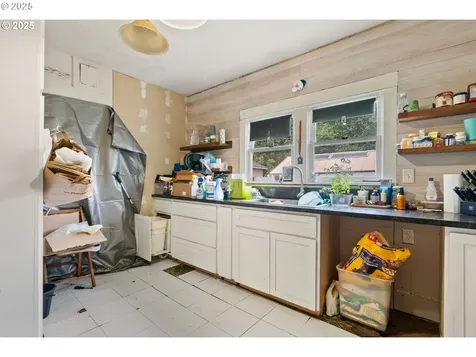 11138 NE Shaver Street Portland OR 97220
