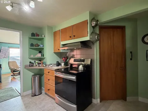 859 Glasgow Avenue Astoria OR 97103