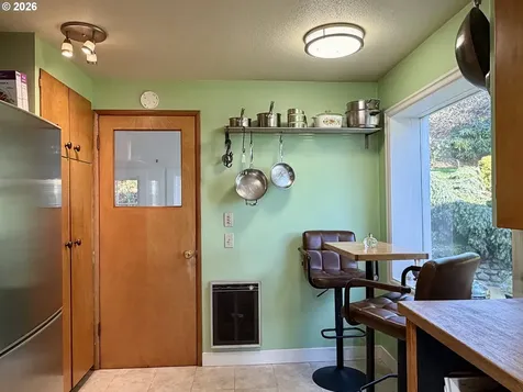 859 Glasgow Avenue Astoria OR 97103