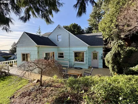 859 Glasgow Avenue Astoria OR 97103