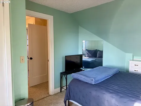 859 Glasgow Avenue Astoria OR 97103