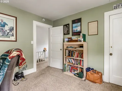 2323 SE Ash Street Portland OR 97214