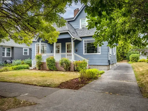 2323 SE Ash Street Portland OR 97214