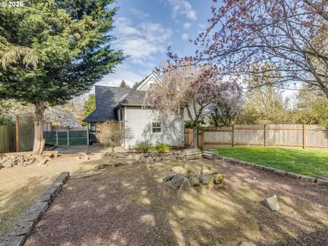 8530 SW Dakota Drive Tualatin OR 97062