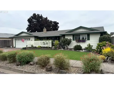 2268 9th Street Springfield OR 97477