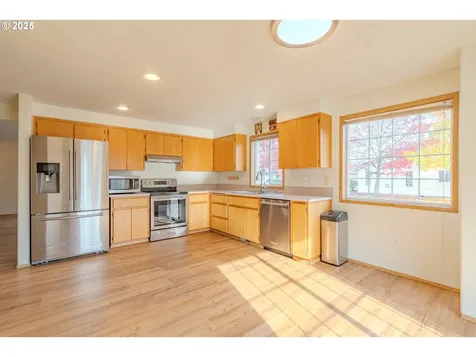 16309 NE 12th Street Vancouver WA 98684