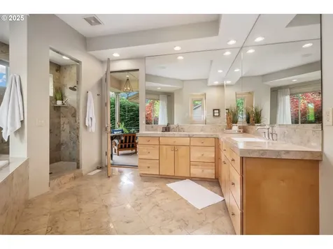 840 NW Deerfern Loop Camas WA 98607