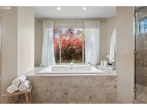 840 NW Deerfern Loop Camas WA 98607