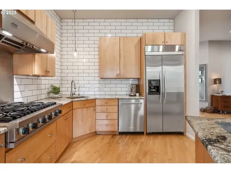840 NW Deerfern Loop Camas WA 98607