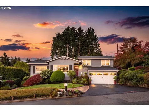 1820 Kilkenny Drive Lake Oswego OR 97034