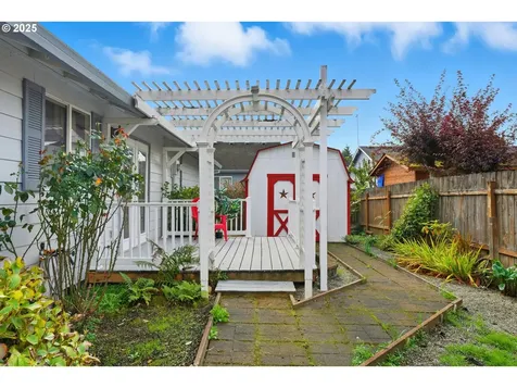 132 Penny Lane Kelso WA 98626