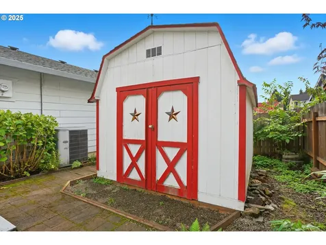 132 Penny Lane Kelso WA 98626
