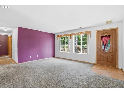 132 Penny Lane Kelso WA 98626