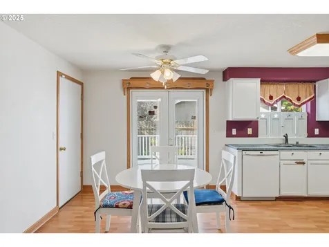 132 Penny Lane Kelso WA 98626