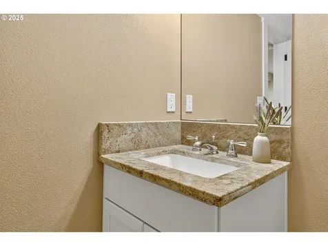 1614 NE 46th Avenue Portland OR 97213