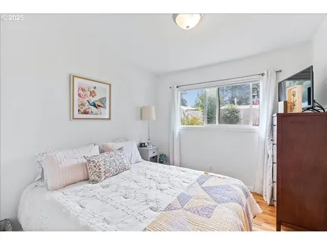 240 NE 10th Court Newport OR 97365