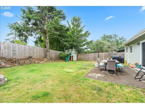 240 NE 10th Court Newport OR 97365