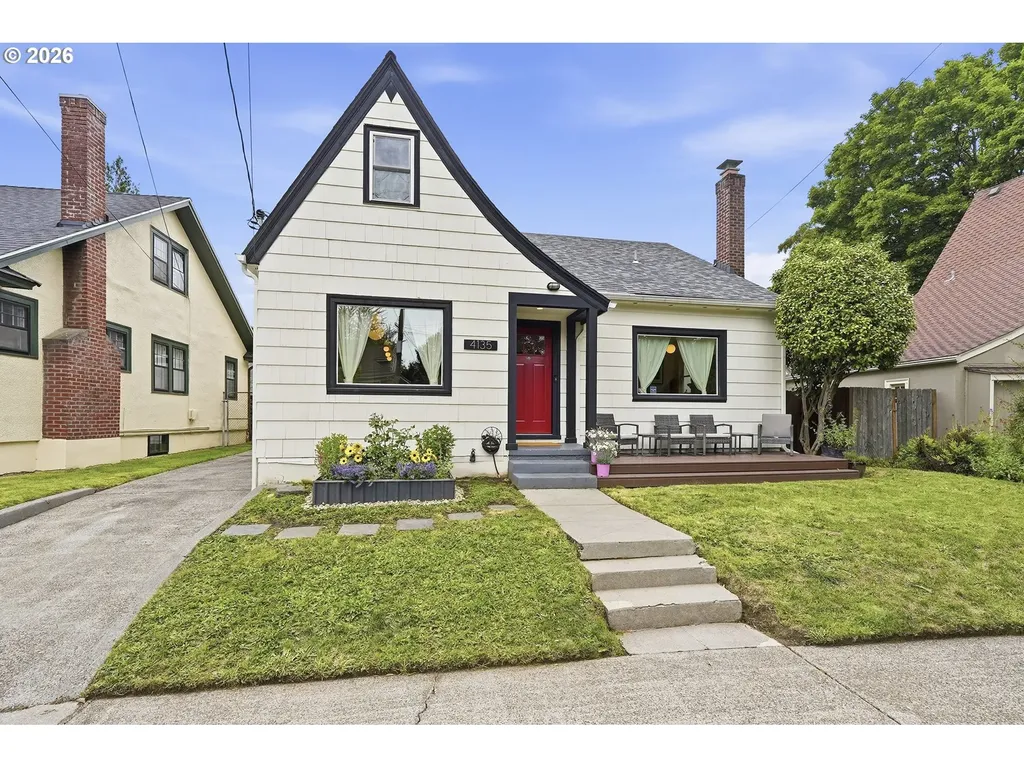 4135 NE Multnomah Street Portland OR 97232