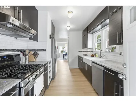 4135 NE Multnomah Street Portland OR 97232