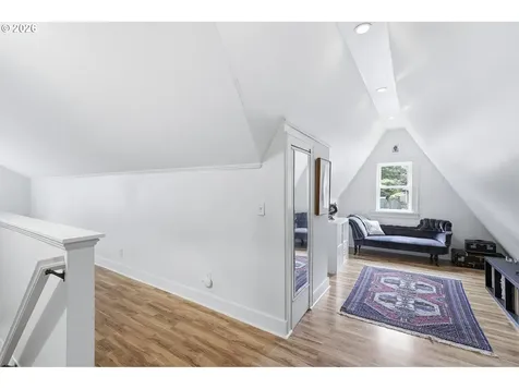 4135 NE Multnomah Street Portland OR 97232