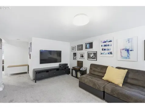 4135 NE Multnomah Street Portland OR 97232