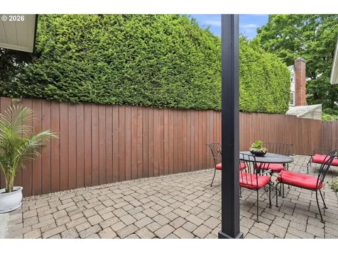 4135 NE Multnomah Street Portland OR 97232