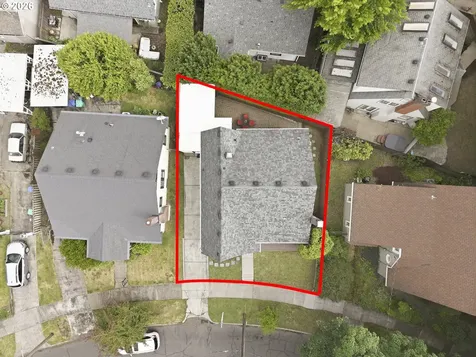 4135 NE Multnomah Street Portland OR 97232