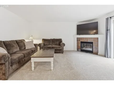 18124 SE Bush Terrace Portland OR 97236